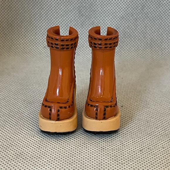 Mattel My Scene Footwear Rust Boots - Picture 1 of 3